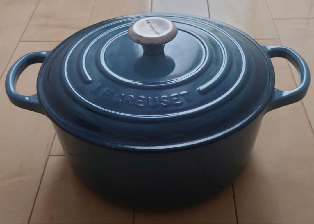 ルクルーゼ シグニチャー ココット ロンド 22cm マリンブルー 中黒