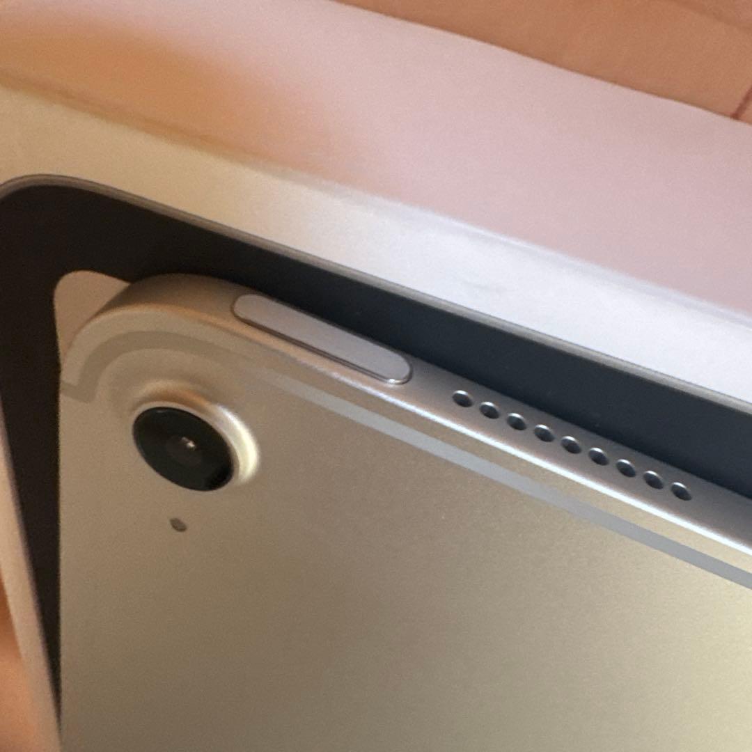 iPad 10世代　WIFI＋CELLULARモデル