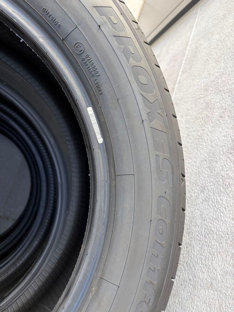 ❷(26年製)新車外し ほぼ新品 アルファード40 225/60R18 タイヤ