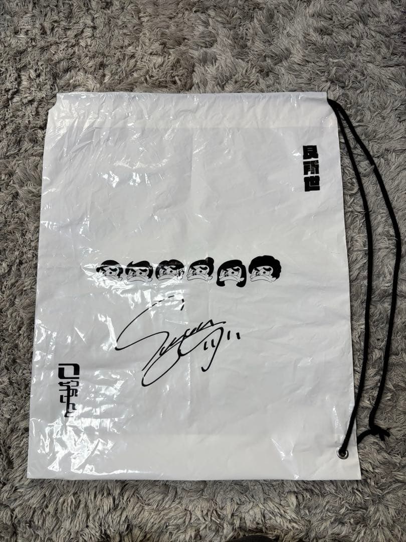 こっちのけんと　サイン入りレンズ無しメガネ　他グッズ