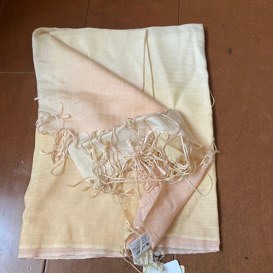 新品未使用　ムーンパッド　シルク100ストール