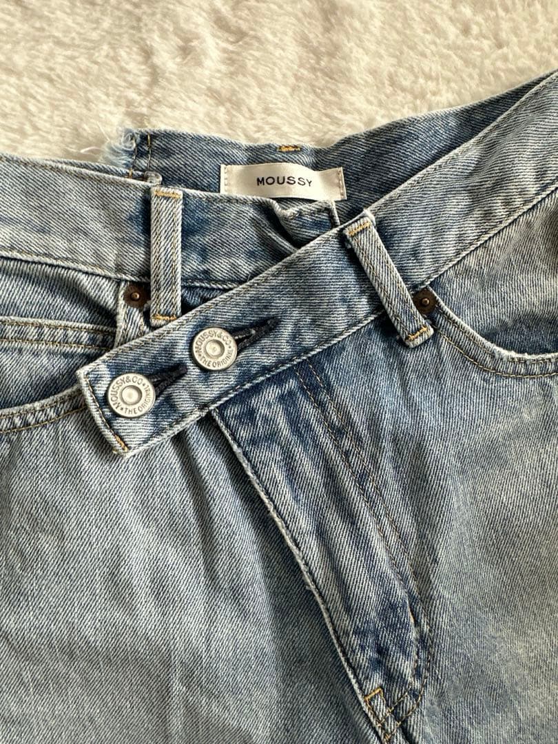 ✨美品❤️MOUSSY CROSS WAIST WIDE STRAIGHT デニム
