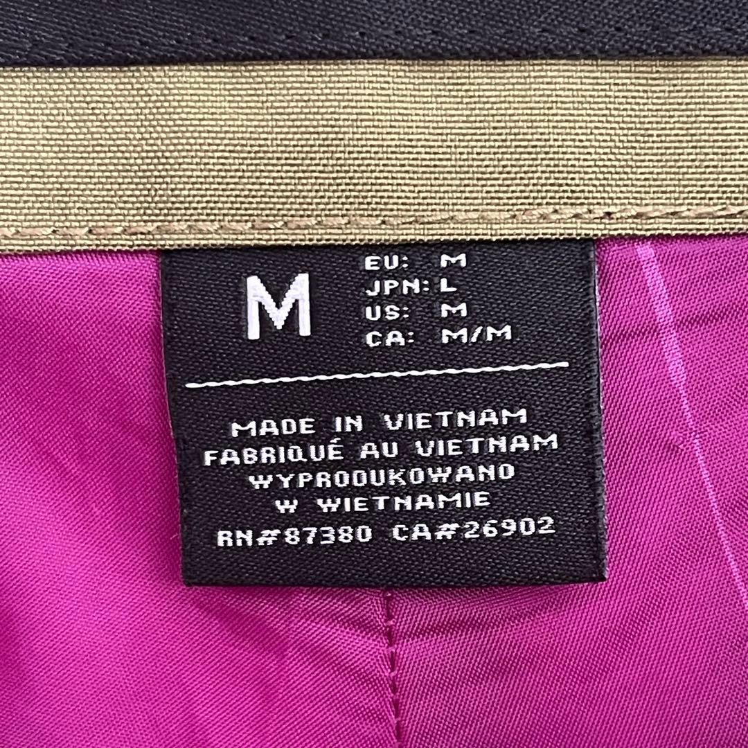 美品　BURTON ゴアテックスパンツ　カーキ　M