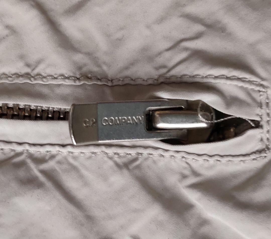 C.P. COMPANY テーラードジャケット シワ加工 ロゴ刻印 イタリア製