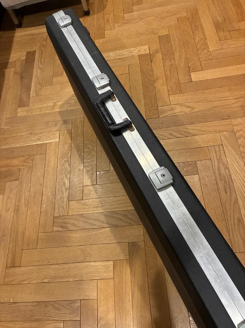 Rickenbacker ベース用ハードケース