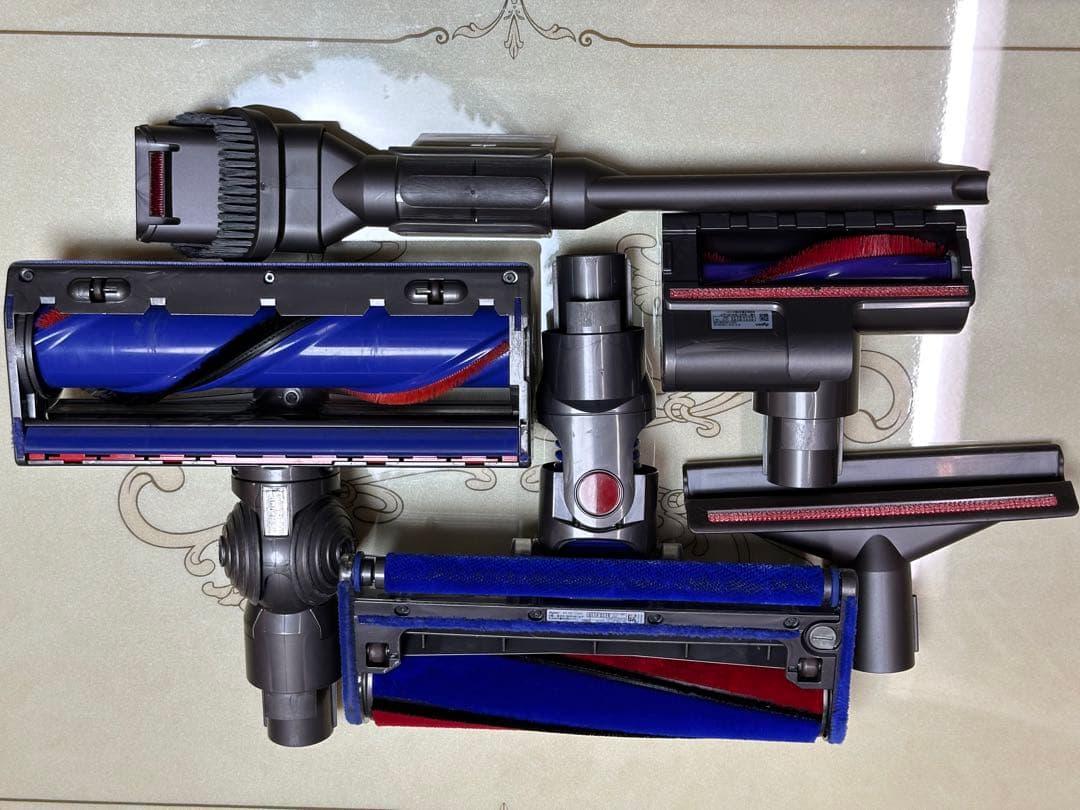 ダイソン Dyson掃除機 SV14 分解清掃済 スタンド付き 完動品　匿名配送