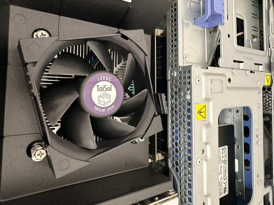 ゲーミングデスクトップThinkcenter M900 10FG