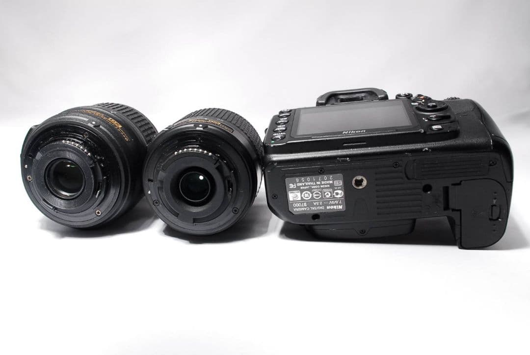 ♥AF-S標準＋望遠Wレンズ♥Nikon D7000♥高画質1620万画素
