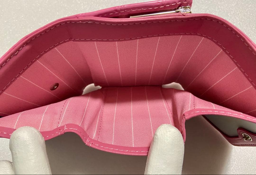 【新品・希少カラー】Vivienne Westwood 三つ折り財布 ピンク