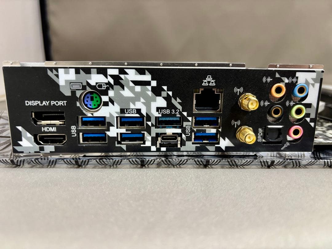 ASRock X570 Steel Legend AM4（ボードのみ）