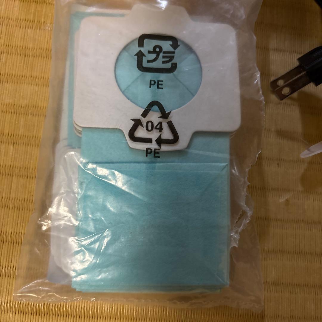 Makita CL107FD コードレス掃除機 マキタ