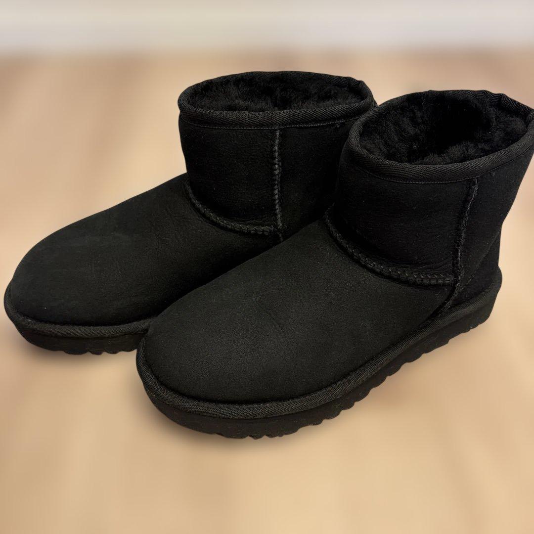 UGG CLASSIC MINI II 1016222 ブラック23.0cm