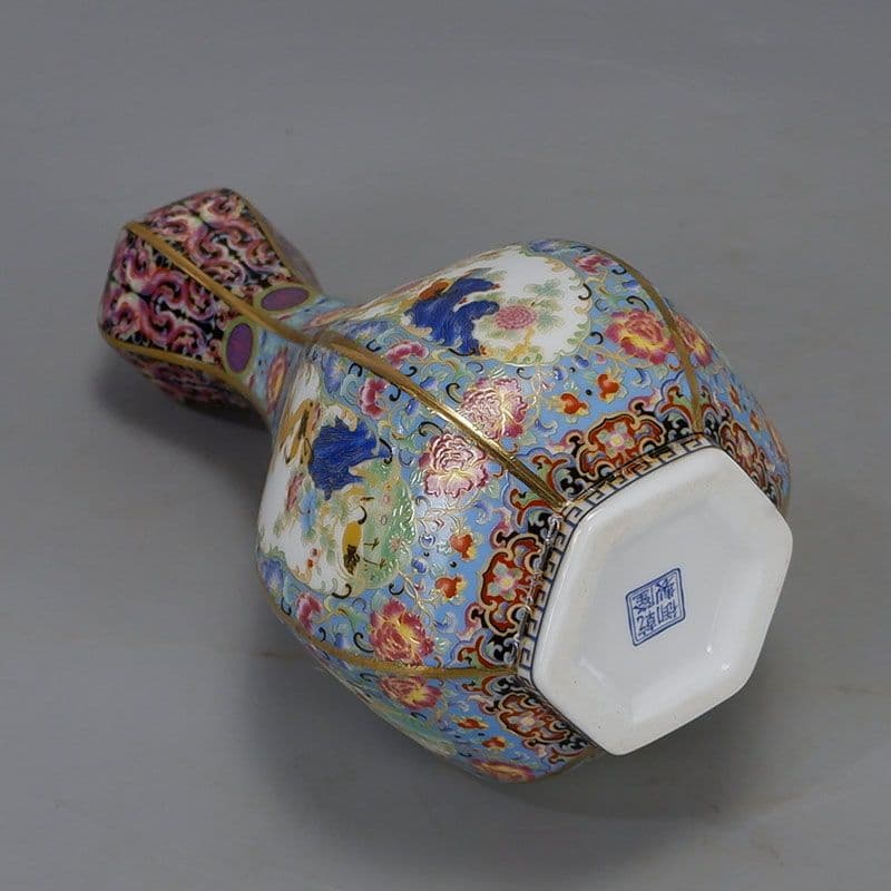 琺瑯彩蒔絵窓花鳥蒜頭瓶 景徳鎮 陶磁器 装飾品 現代工芸品 美術品 置物