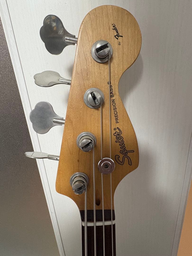 Squier プレシジョンベース
