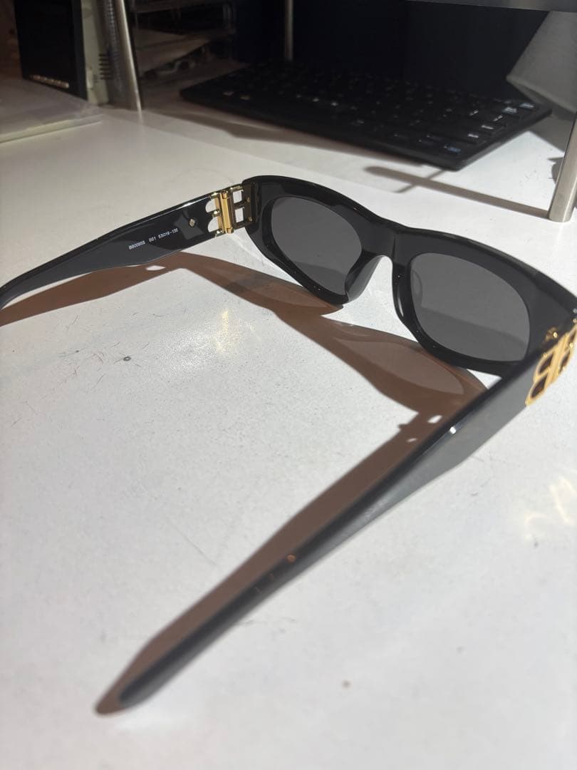S*様 バレンシアガ　BALENCIAGA サングラスBB0096S 美品