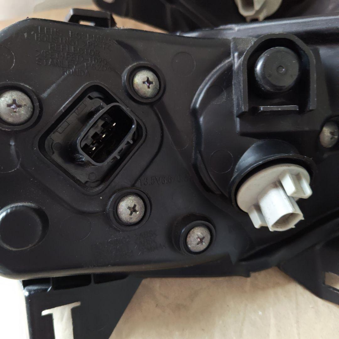 ホンダ　フォルツァ　MF08 後期型純正テールレンズ
