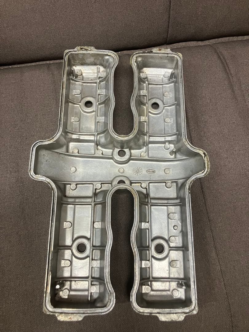 CBR400F 純正　シリンダーヘッドカバー　ヘッドカバー