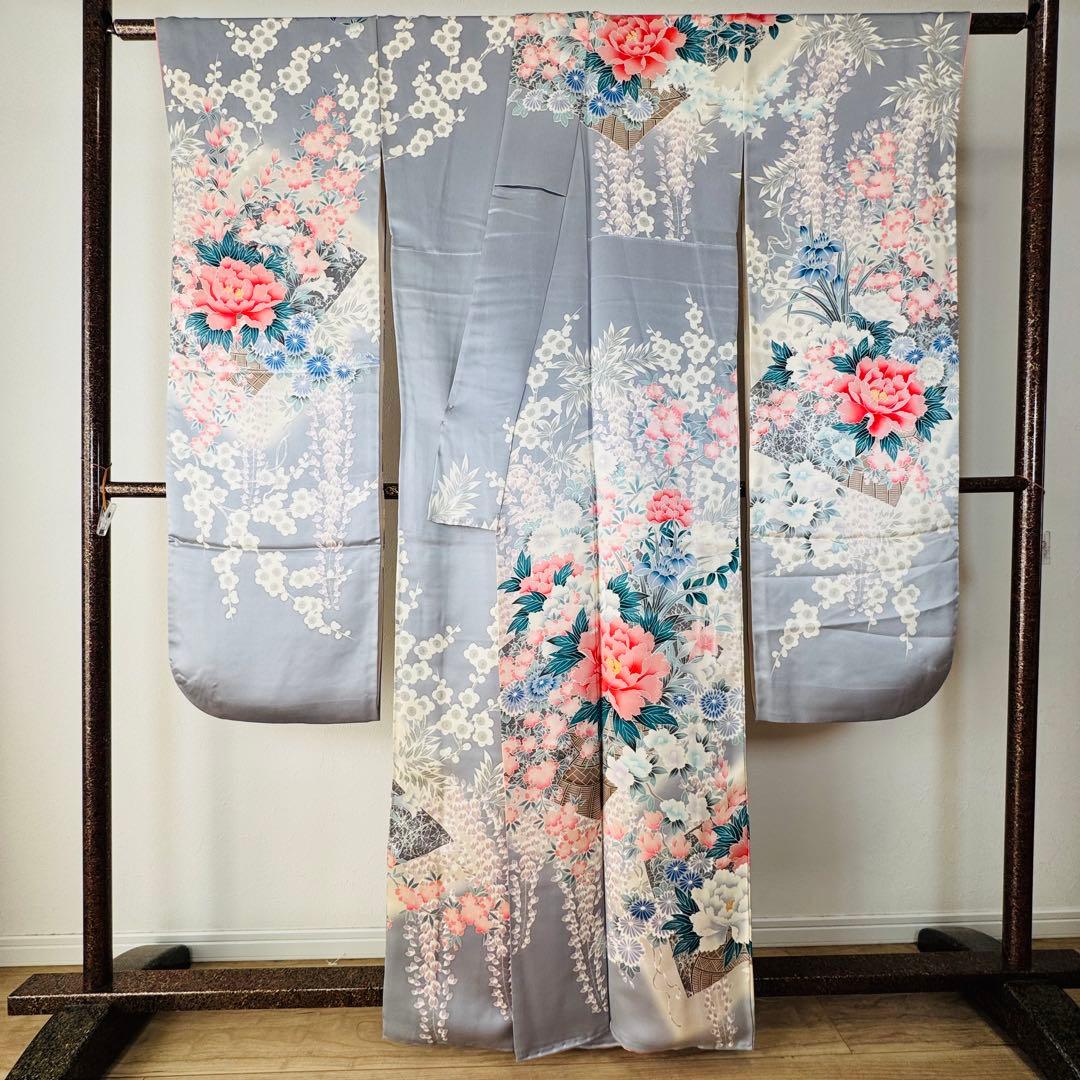 美品　現代　振袖　成人式　着物　正絹　163裄68 シルバー　水色　ピンク　花柄