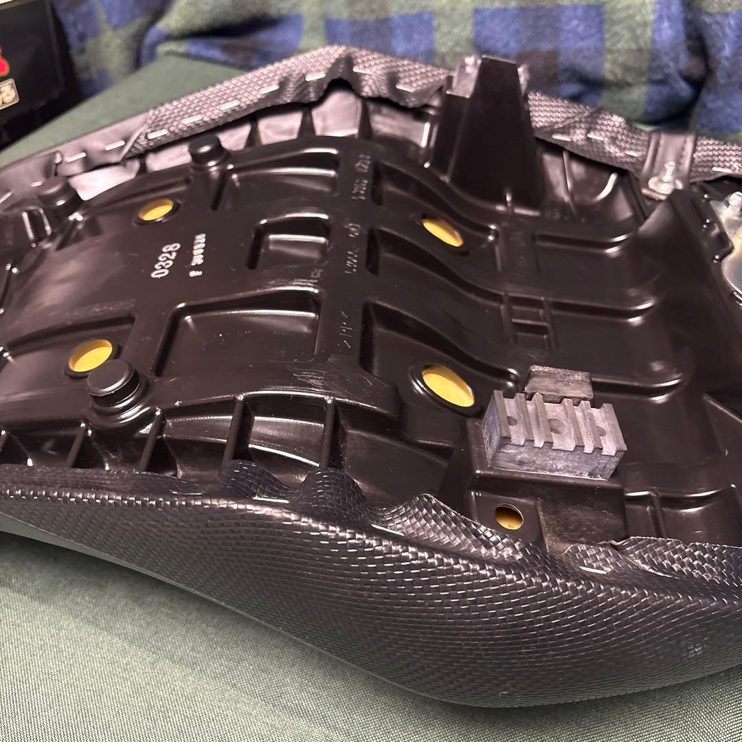 カワサキ ninja zx-14r 純正シート