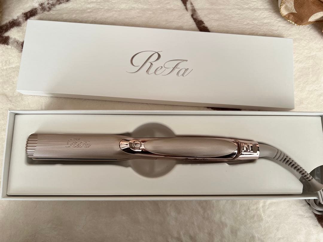 Refa STRAIGHT IRON PRO+ シャンパングレージュ