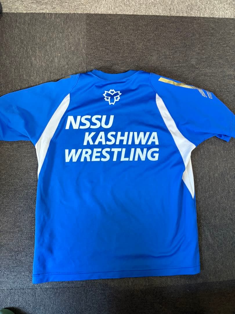 明日までこの価格にします。日体大柏レスリングTシャツ