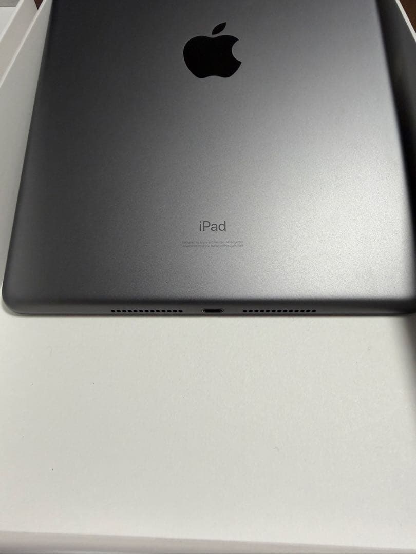 iPad 第7世代モデル　Wi-Fiモデル　32GB