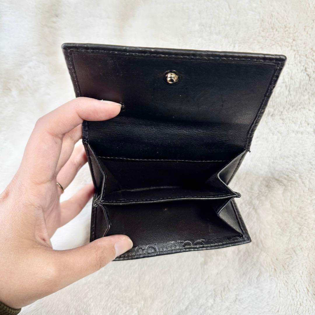 ✨正規品✨ GUCCIグッチ 二つ折り財布 Wホック ブラック GGロゴエンボス