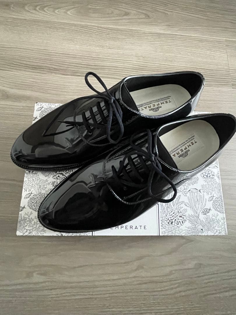 【新品未使用品】TEMPERATE テンパレイトブラック　レースアップシューズ