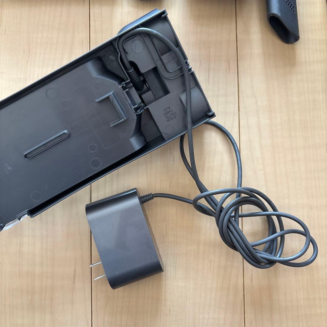 ダイソン　コードレスクリーナー　V10（SV12）