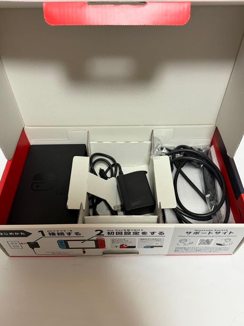 Nintendo Switch 本体 青/赤 Joy-Conコントローラー付き