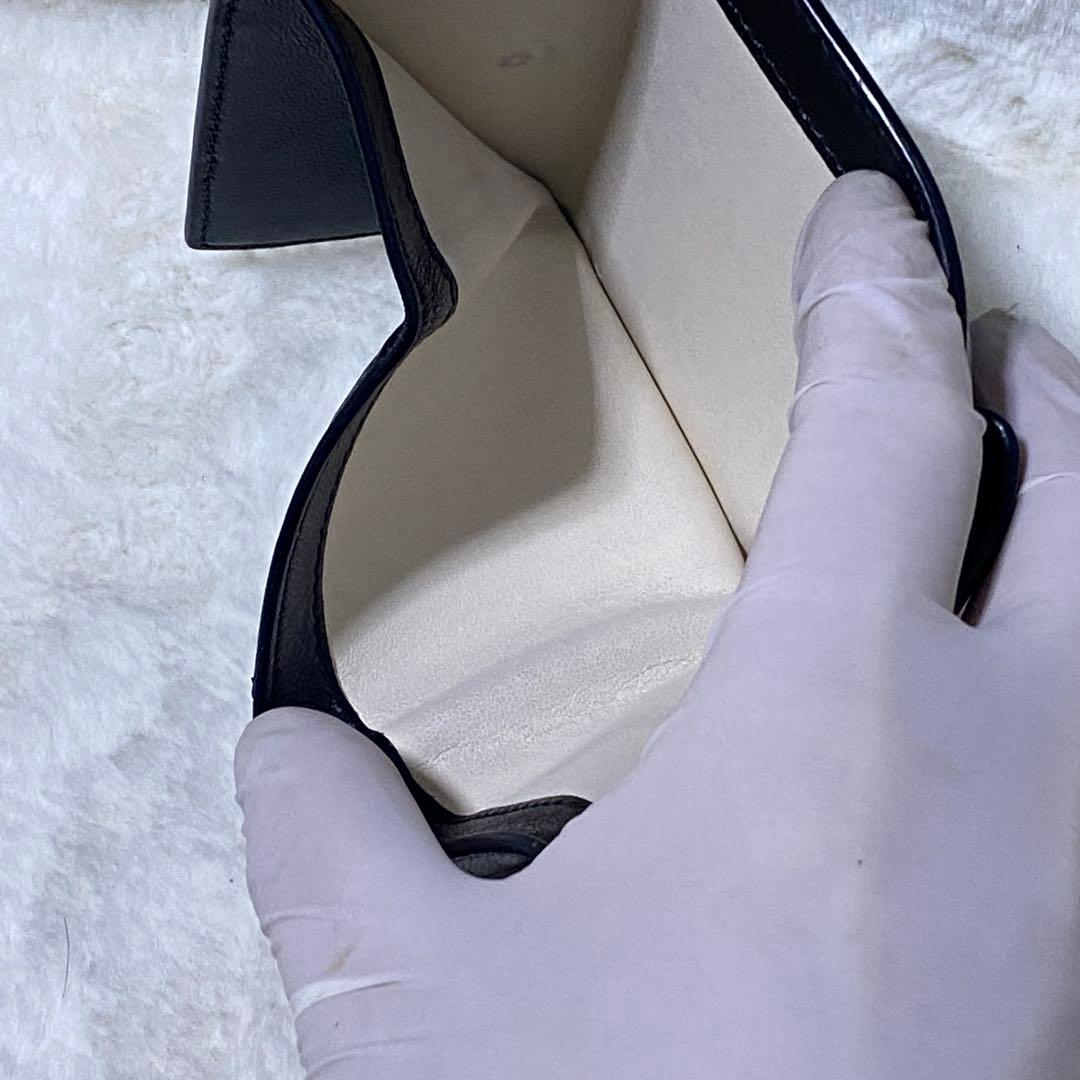 美品 MARNI 三つ折り財布　ブラック　ゴールド　プレート　マルニ　レザー