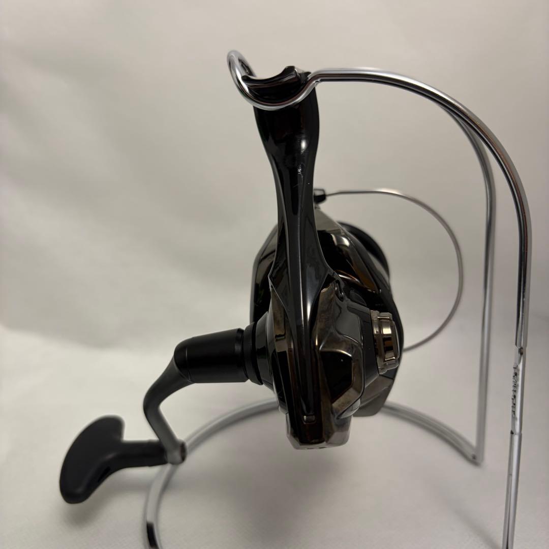 【美品】シマノ 24エクスセンスBB 4000MHG EXSENCE シーバス