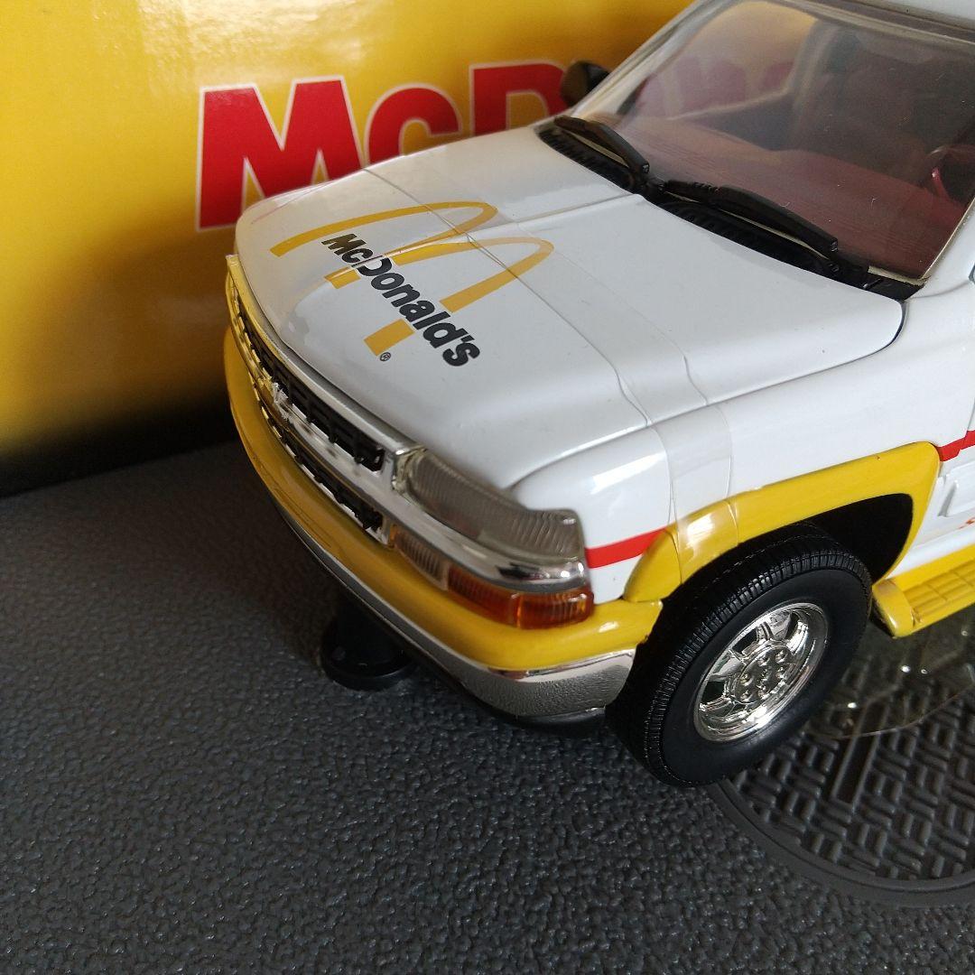 ミニカー CHEVY SUBURBAN/THE 2000 McDonald's
