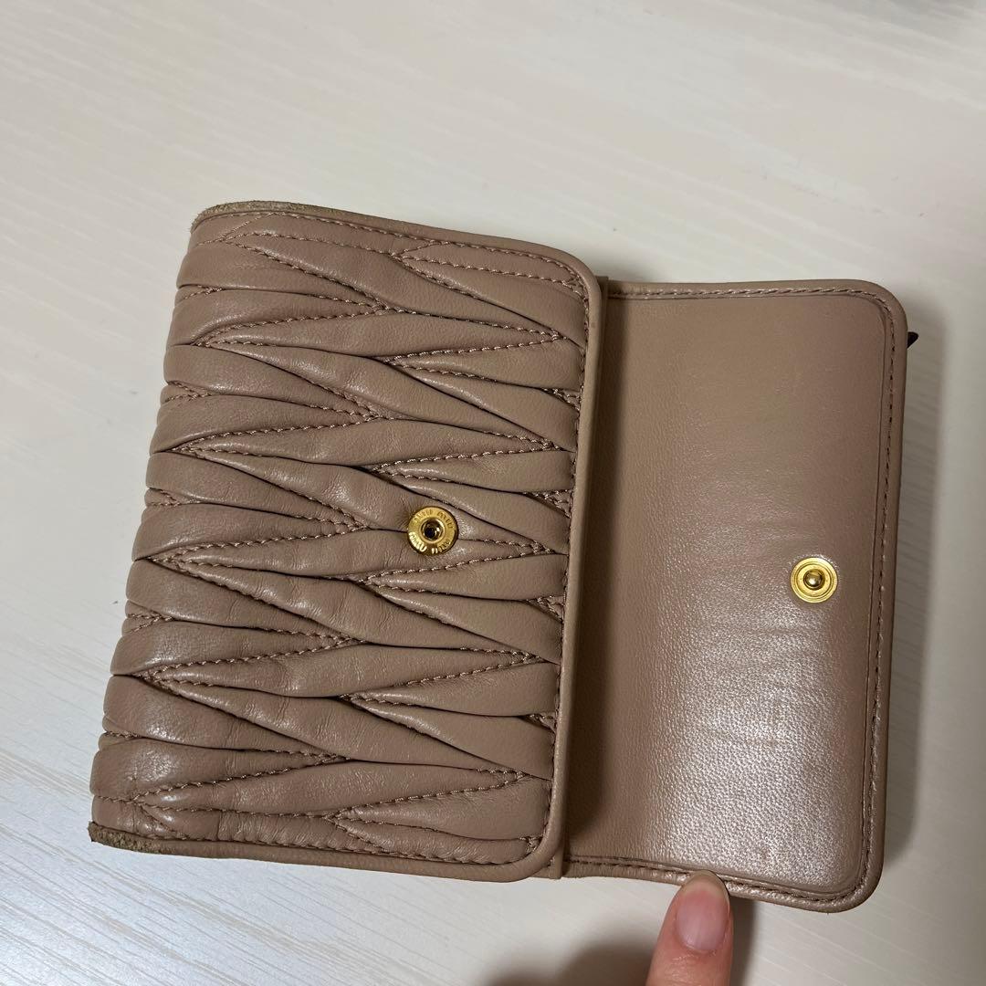 け*さ様 miumiu 【正規品】 マテラッセ　財布