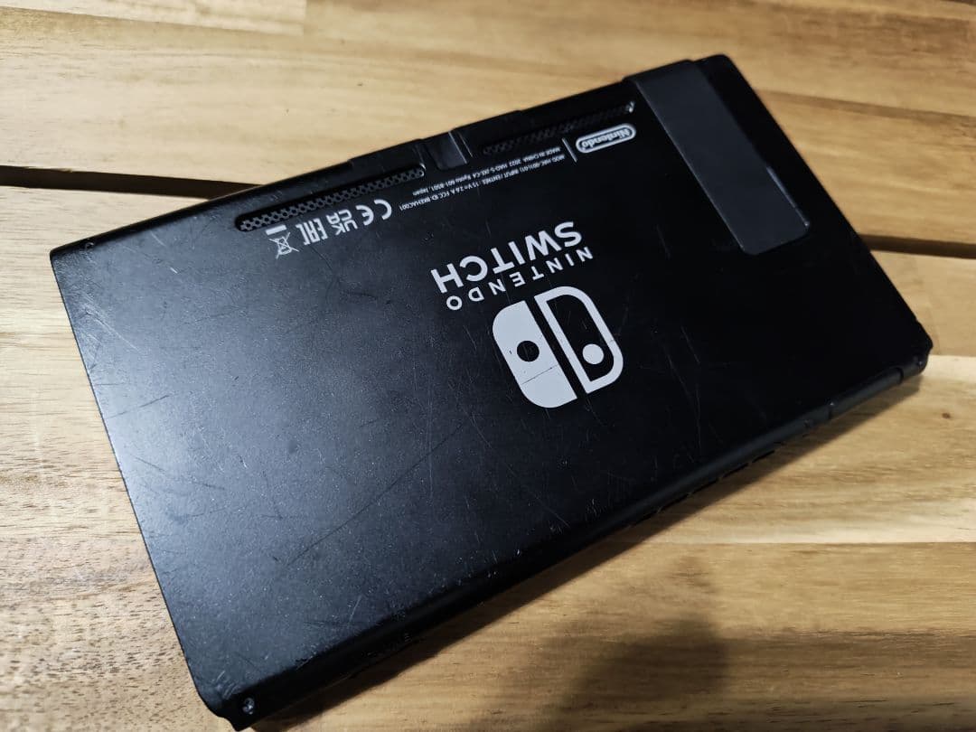 2022年製 Nintendo Switch HAC-001（-01）