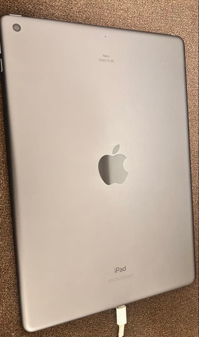 Apple iPad 第8世代32GB 本体刻印ありApple公式サイト購入品