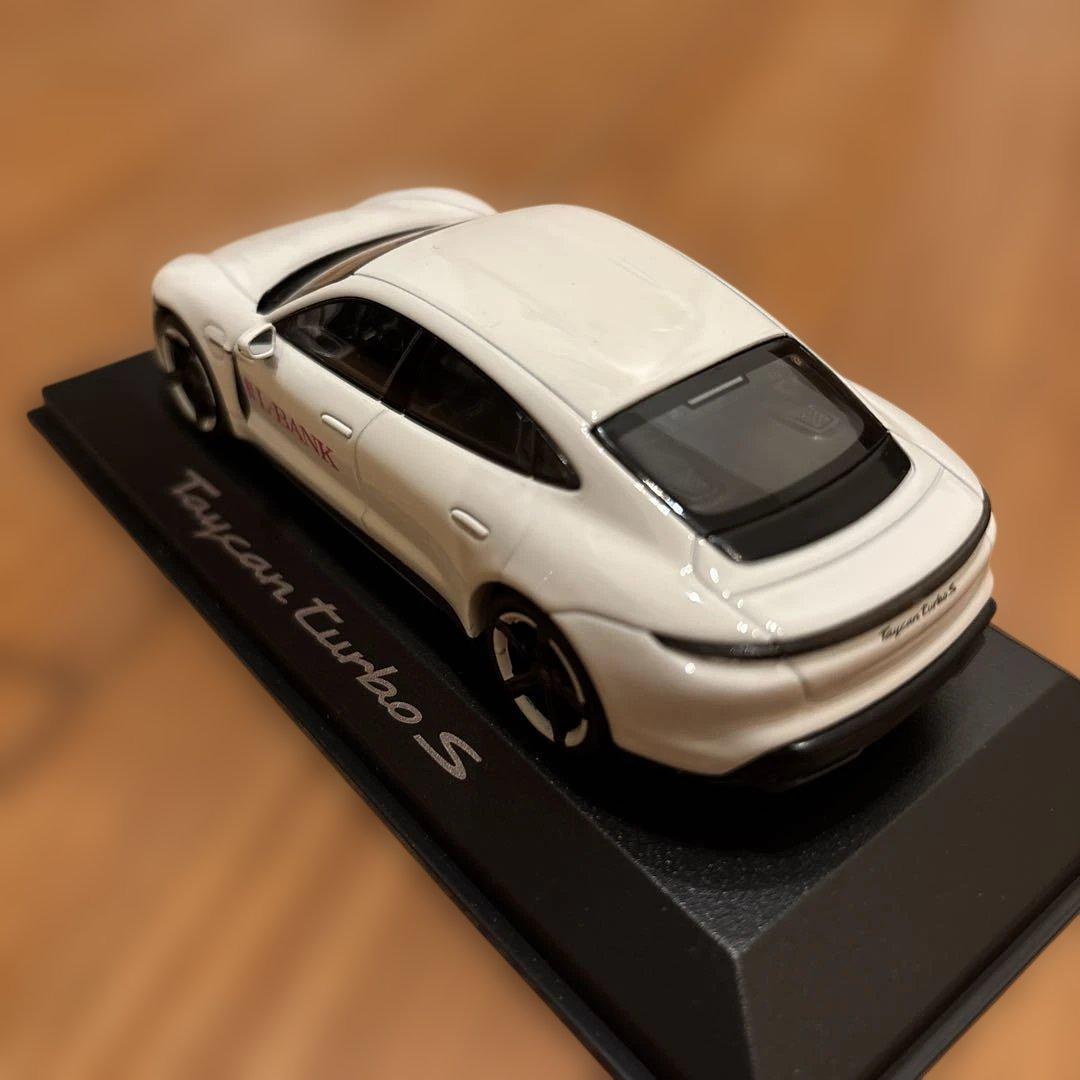 【希少】ミニチャンプス 1/43 ポルシェ タイカン ターボS L-BANK別注