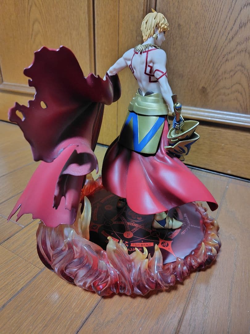 FGO ギルガメッシュ　1/8フィギュア