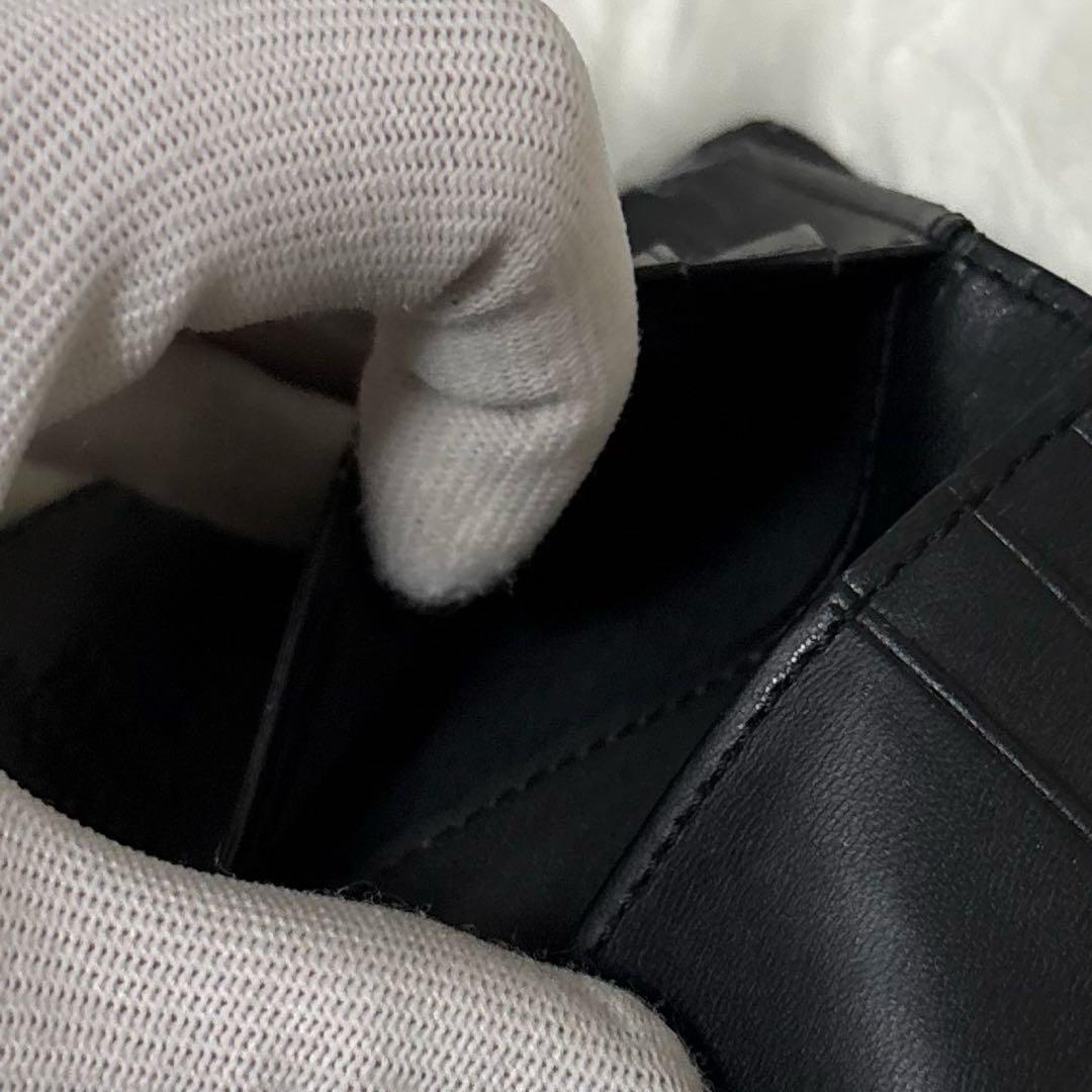 【美品】ヴィヴィアンウエストウッド レザー 二つ折り財布 オーブ がま口 ロゴ