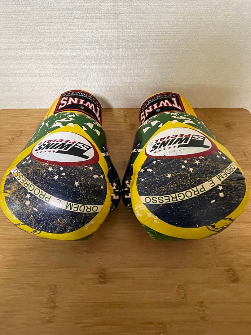 TWINS SPECIAL 本格ボクシンググローブ 本革製 10ozブラジル
