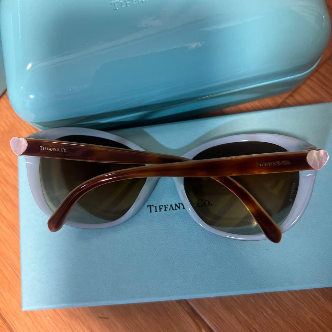 Tiffany & Co. ブラウン サングラス