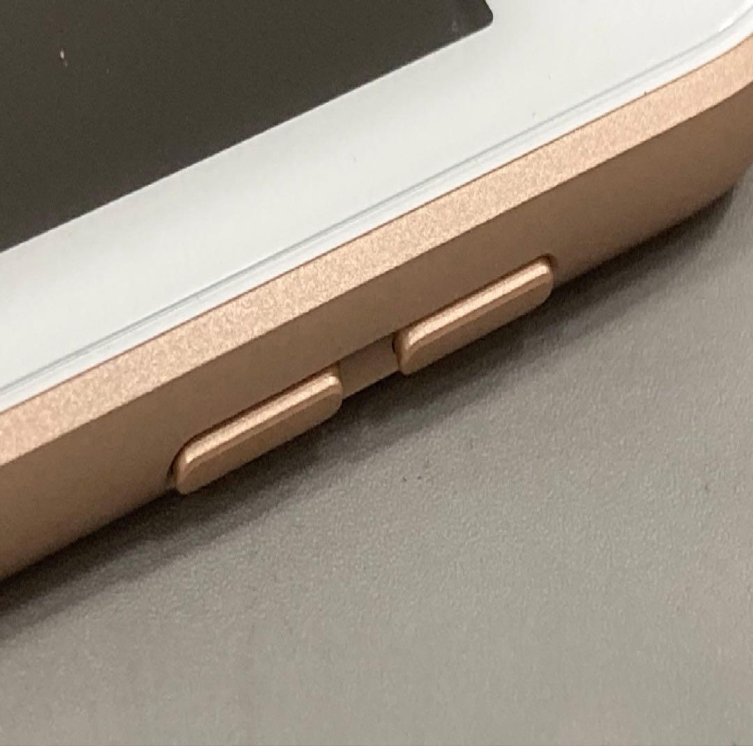 【ミコ】iPad 8世代　Wi-Fiモデル ゴールド 128GB