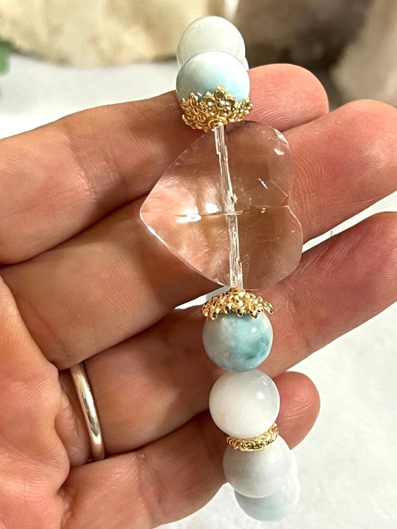 アイスラリマーと水晶のハートのブレスレット