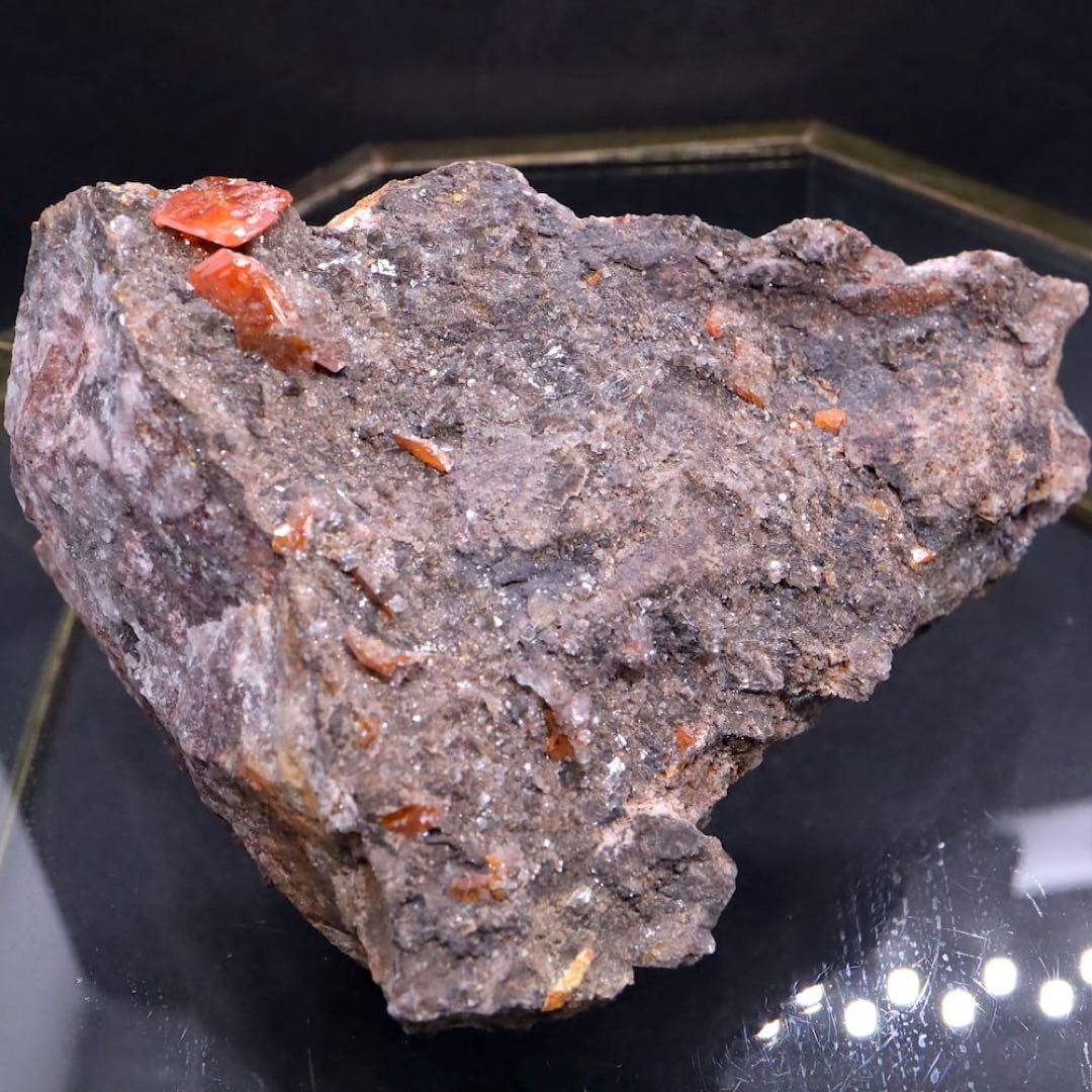 モリブデン鉛鉱 402,6g ウェルフェナイト WF078 天然石 原石