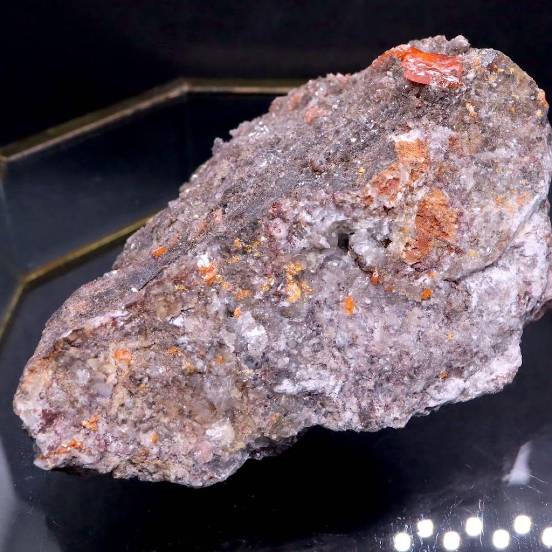 モリブデン鉛鉱 402,6g ウェルフェナイト WF078 天然石 原石