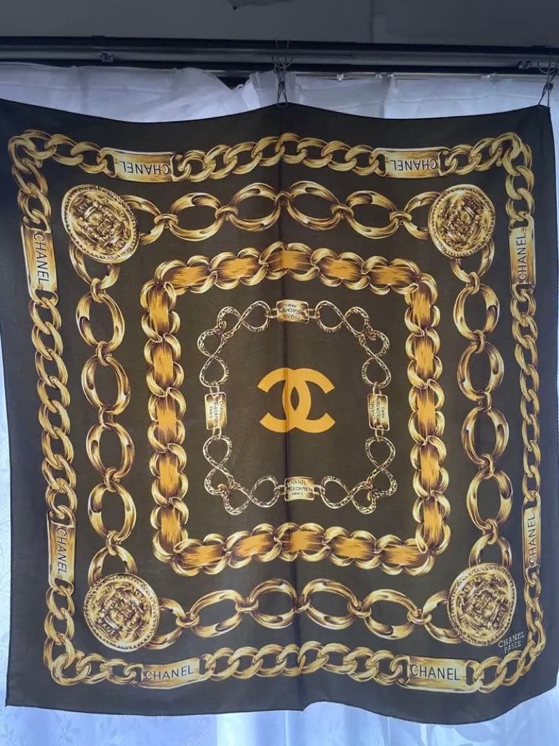 CHANEL シルク ストール チェーンデザイン