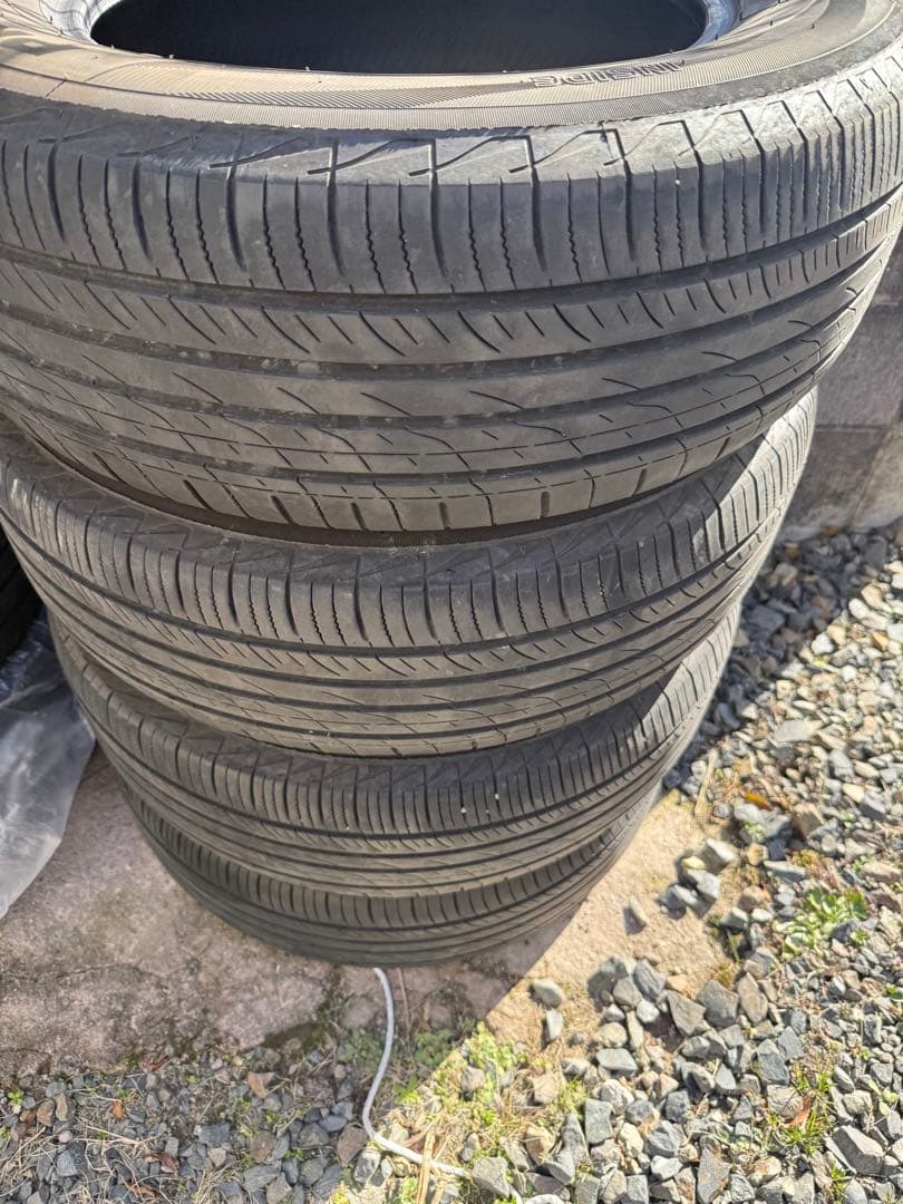 【ストレート】215/70R16 1年使用品　夏タイヤ4本