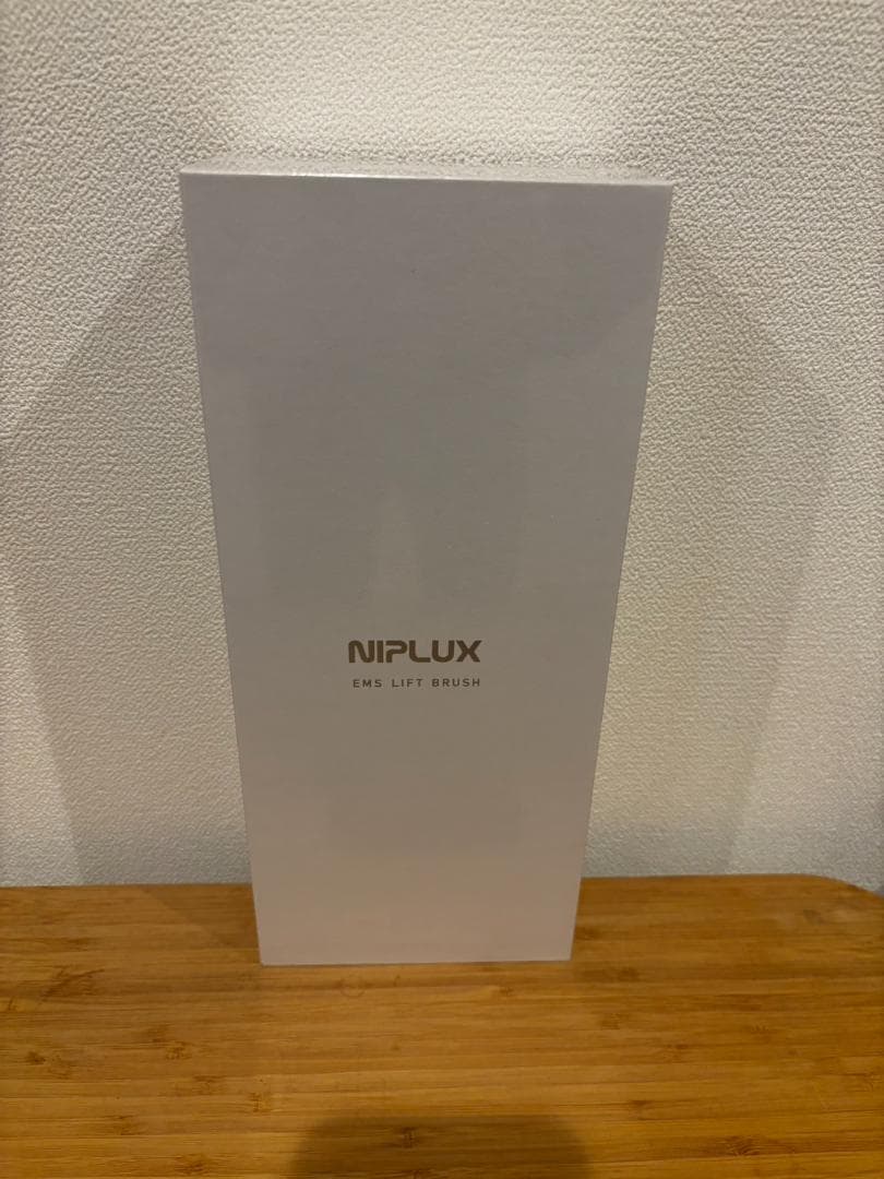 NIPLUX EMS LIFT BRUSH 美顔器　新品　未使用　未開封