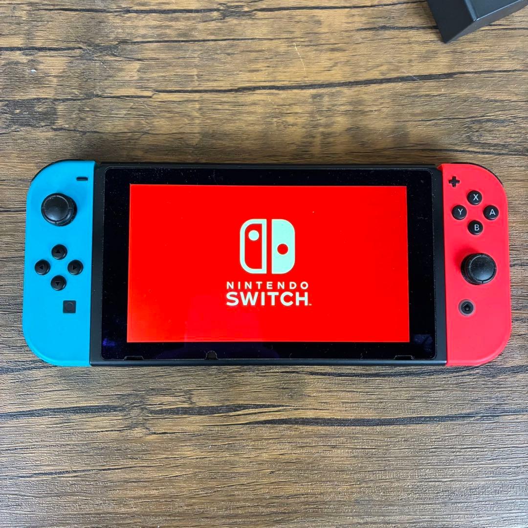 【送料込】Nintendo Switch バッテリー強化版　箱付き　おまけ付き