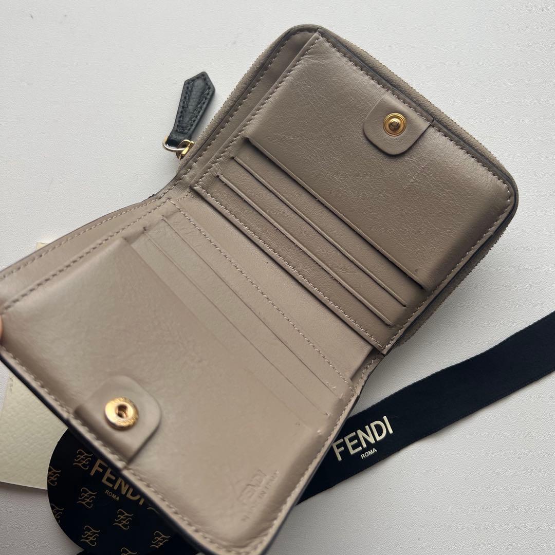 173 美品 FENDI フェンディ エフイズ 2つ折り財布